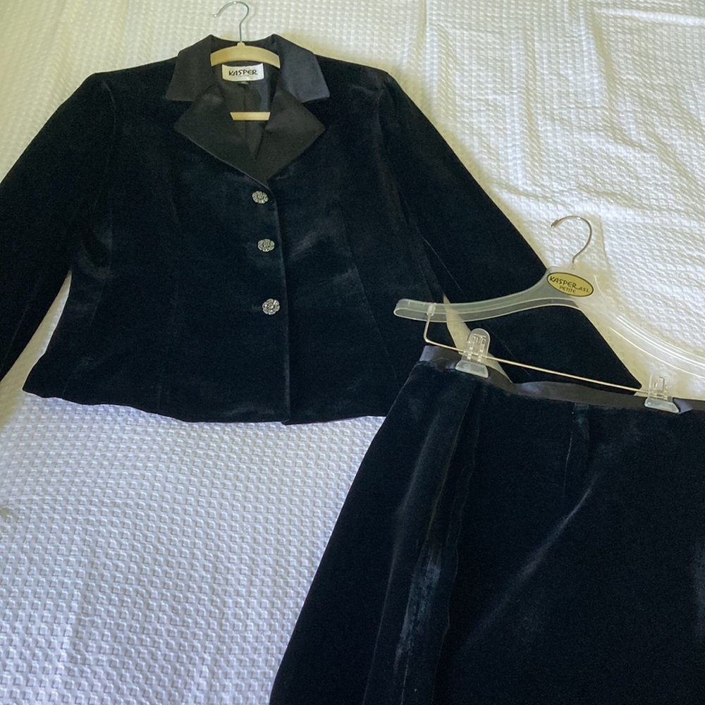 Black Kasper jacket and skirt set.